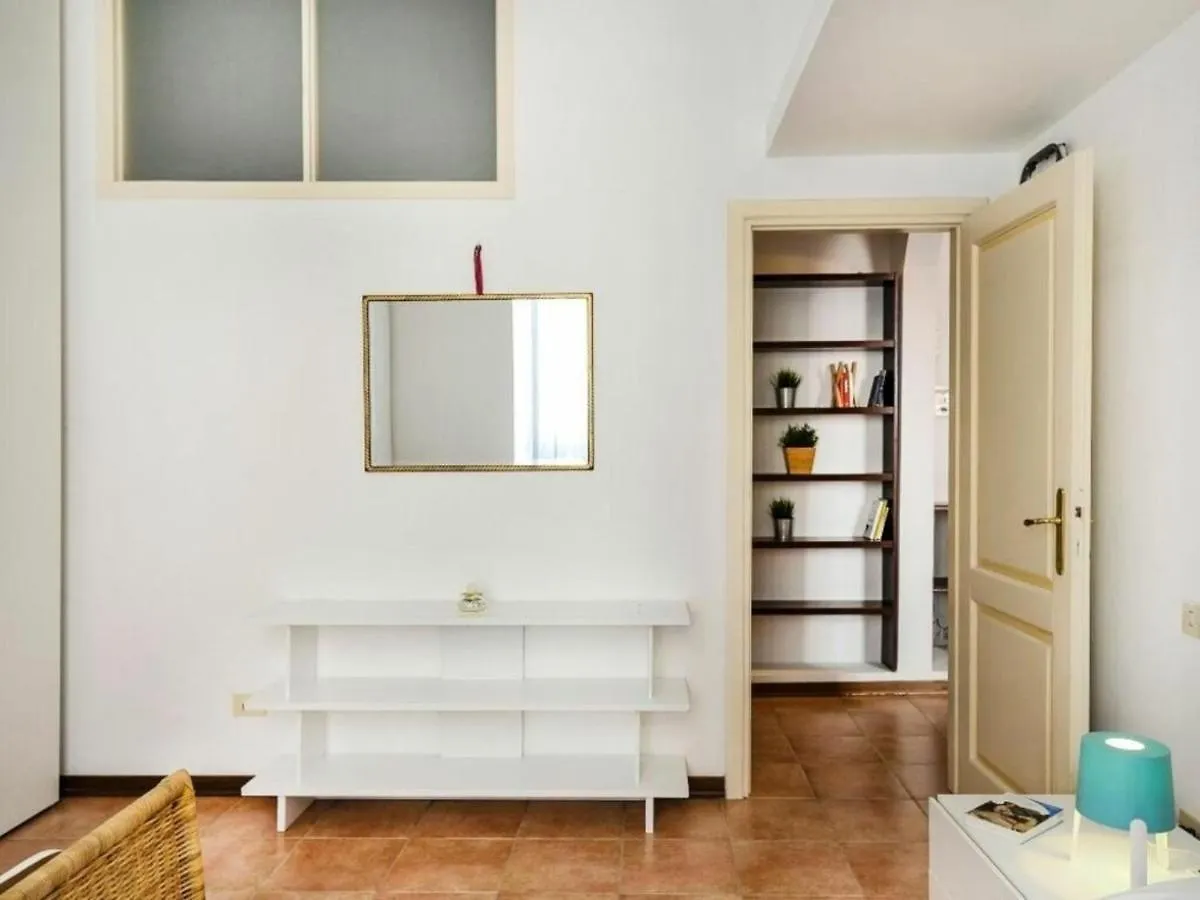 Apartment Piero Della Francesca By Halldis Milan