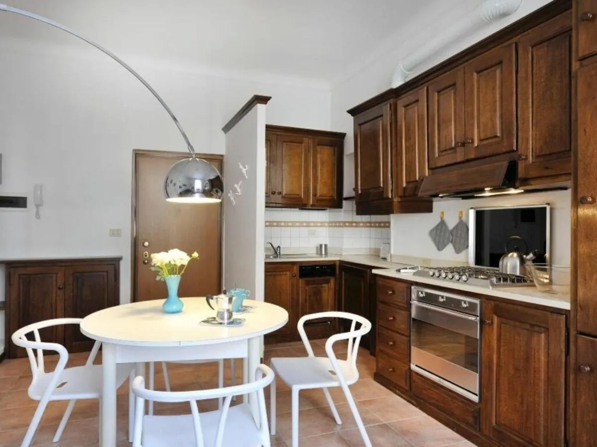 Piero Della Francesca By Halldis Milan Apartment